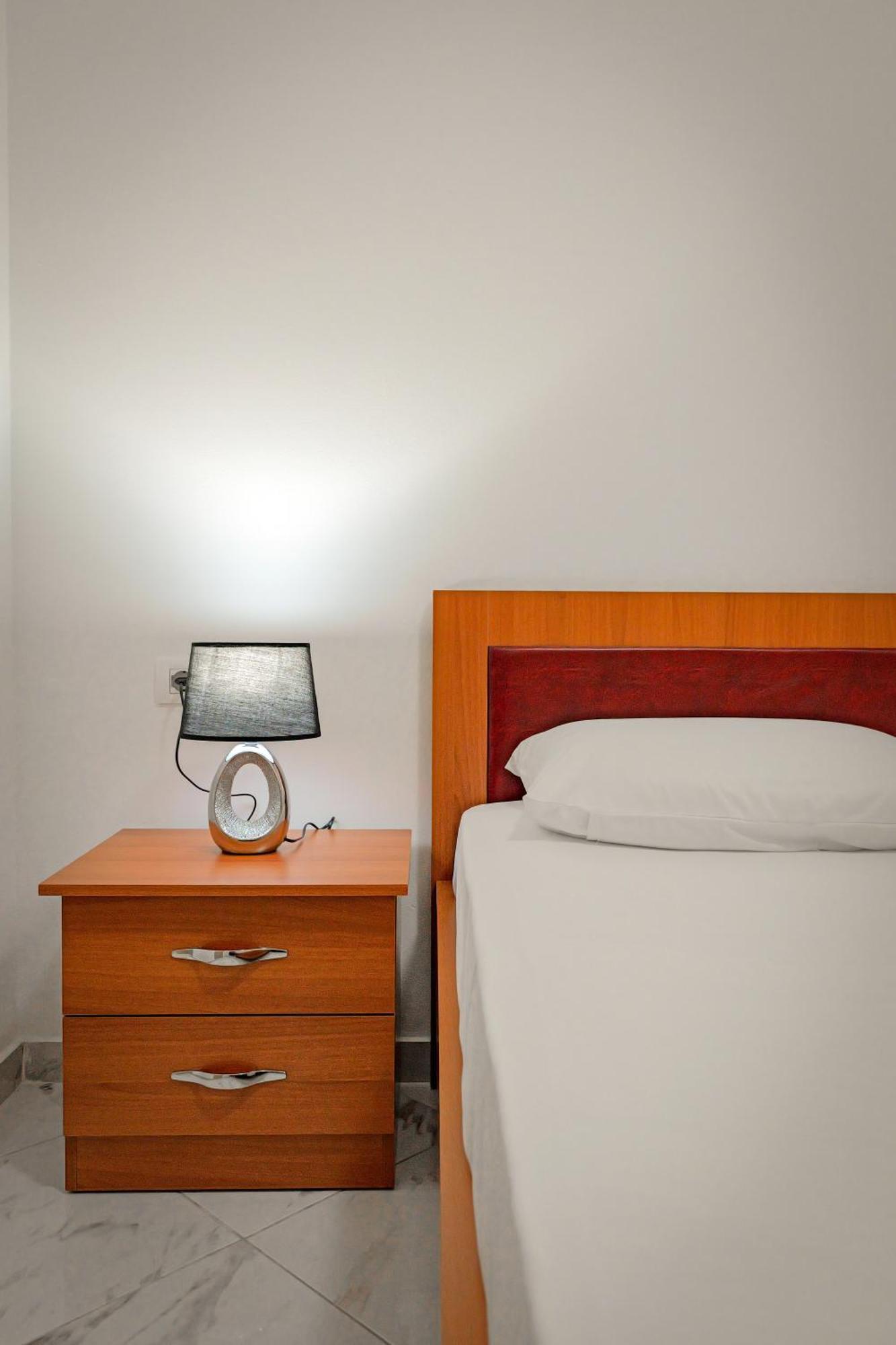 Apartment Valentina 1 *